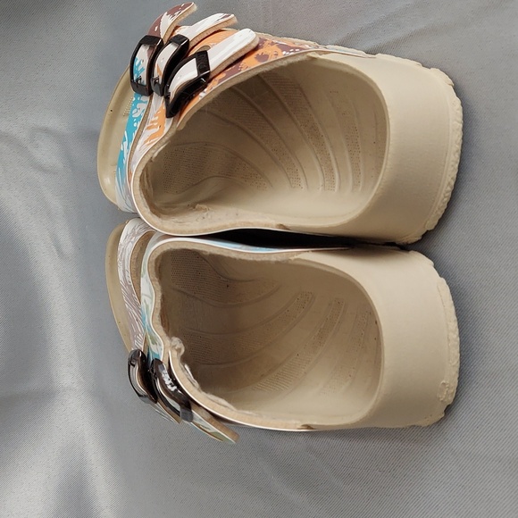 Birkenstock "Birkis" Flat Sandals, Size 36, White Floral w/ Three Buckle Straps - Picture 4 of 8